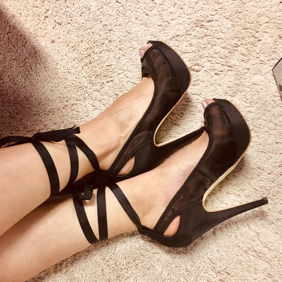 Colin Stuart black mesh toe heels with laces - Picture 3 of 8